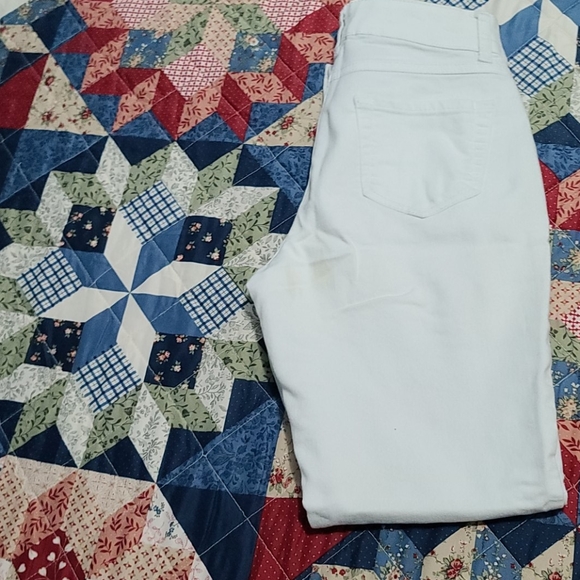 Jeans - Picture 3 of 5